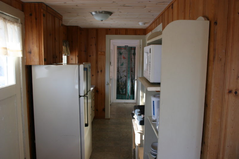 Boathouse Suite with Patio Stonyhurst Motel Inn in Bobcaygeon